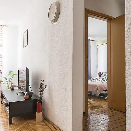 Apartment Library *